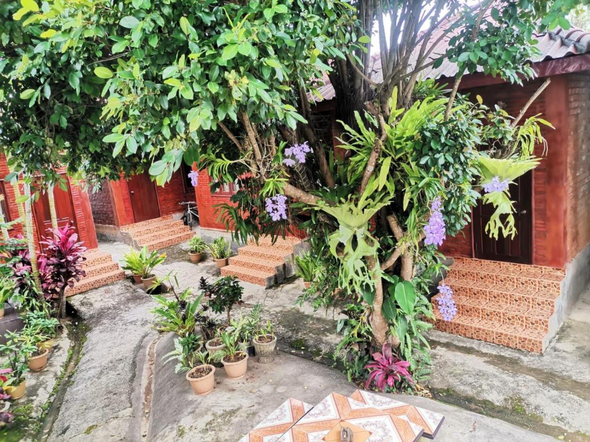 Kongkeo Guesthouse Muang Phônsavan Exteriör bild