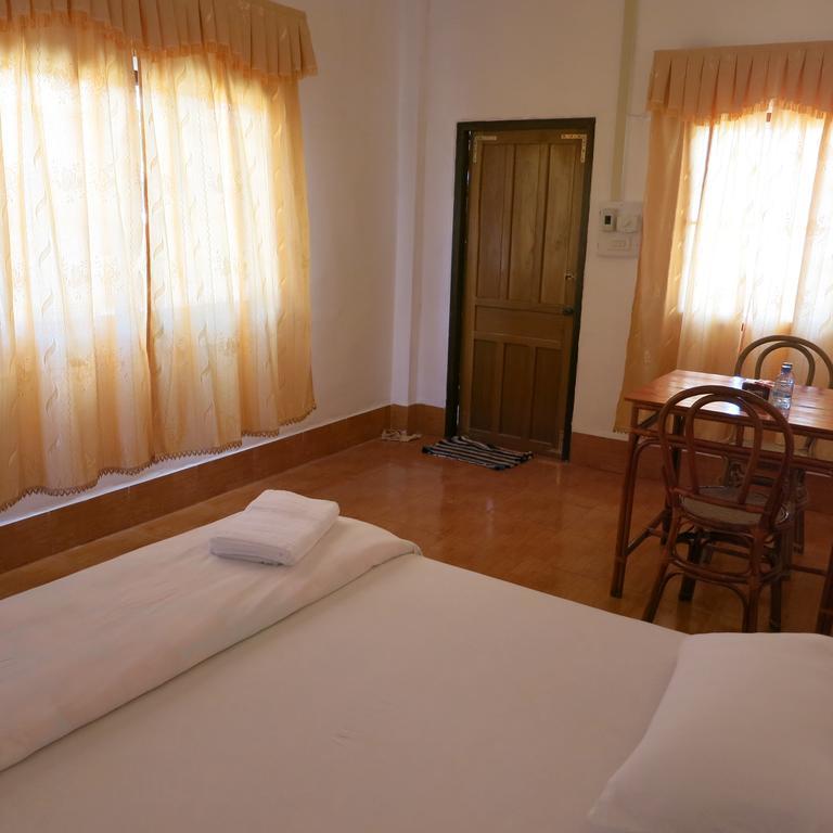 Kongkeo Guesthouse Muang Phônsavan Exteriör bild