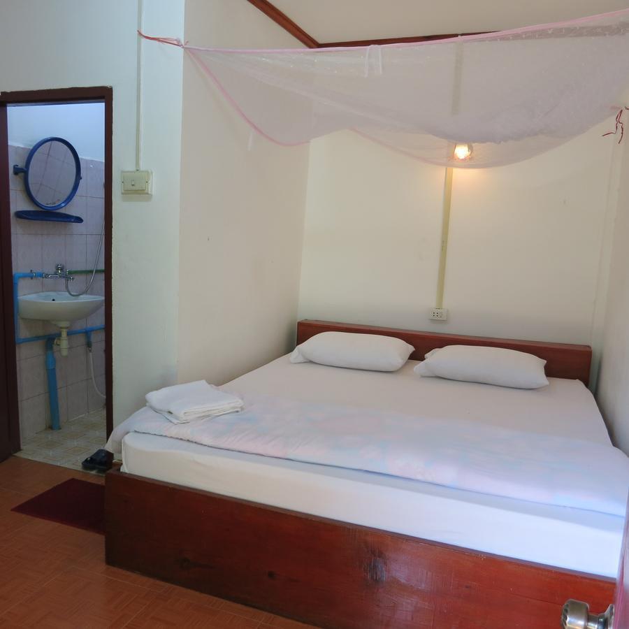 Kongkeo Guesthouse Muang Phônsavan Exteriör bild